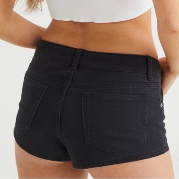 H&M DIVIDED Black Wash Denim 1.5" inseam Jean Shorts Low Waist 5-Pocket Women 12 - Picture 7 of 14